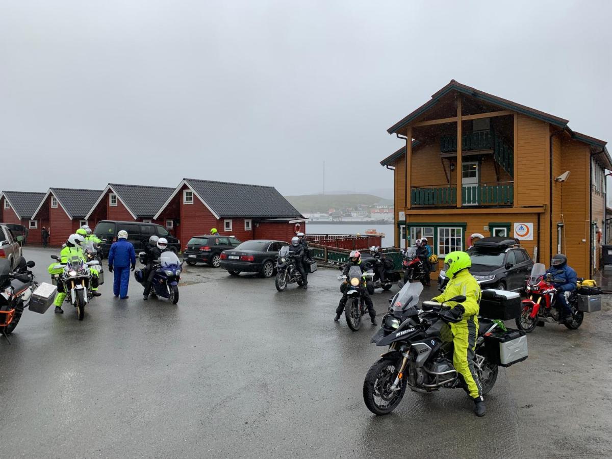 Mehamn 梅哈恩探险营地酒店 外观 照片